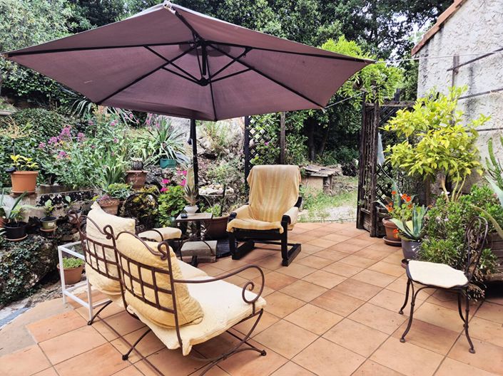 Image No.4-2 Bed House for sale