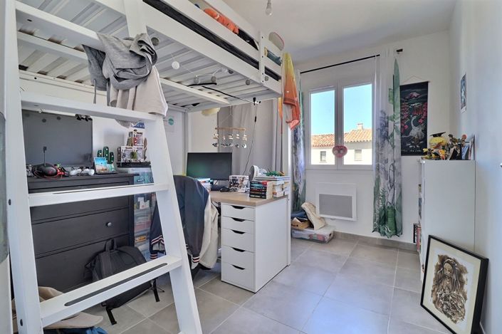 Image No.11-4 Bed House for sale