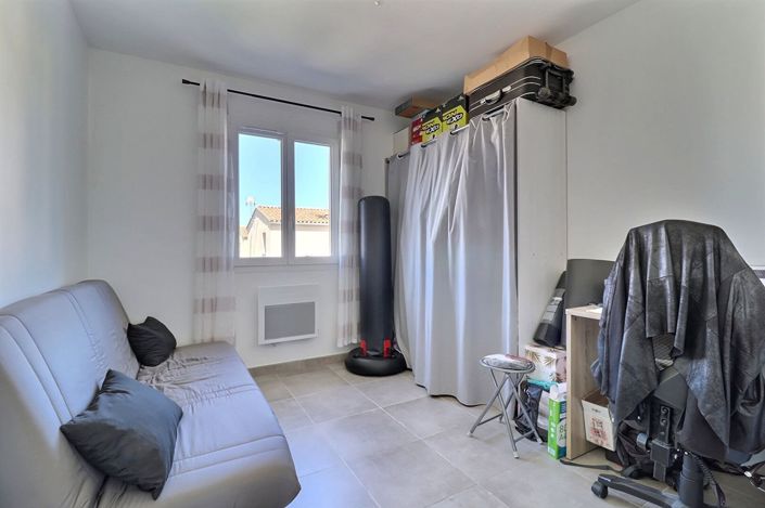 Image No.12-4 Bed House for sale
