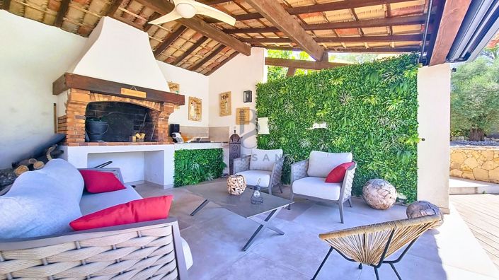 Image No.18-4 Bed House for sale