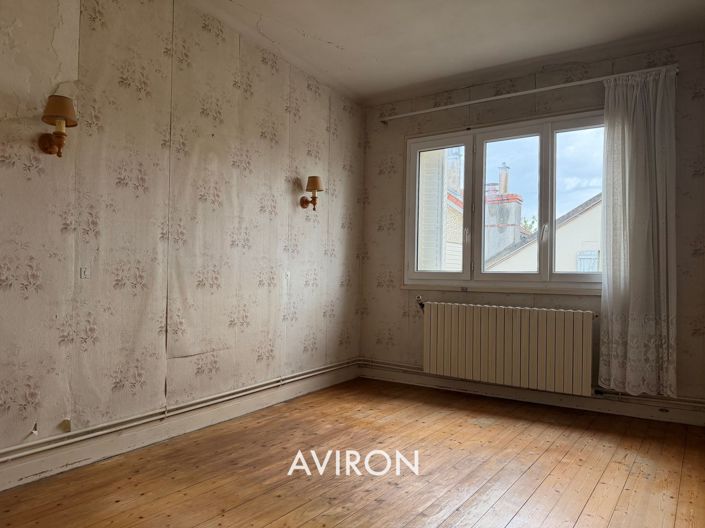 Image No.13-3 Bed House for sale