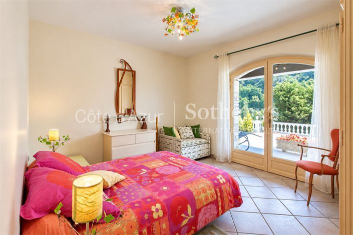 Image No.10-4 Bed House for sale