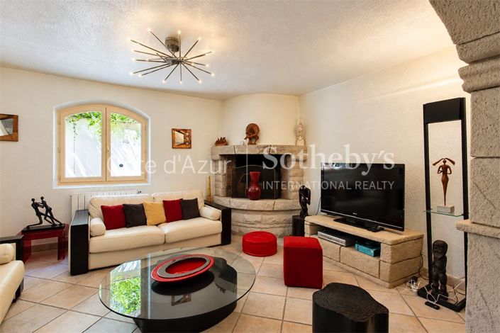 Image No.9-4 Bed House for sale