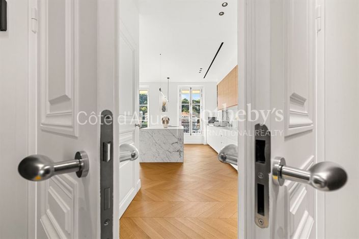 Image No.12-3 Bed Apartment for sale