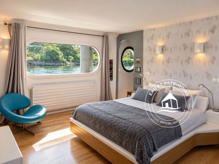 Image No.9-5 Bed House for sale