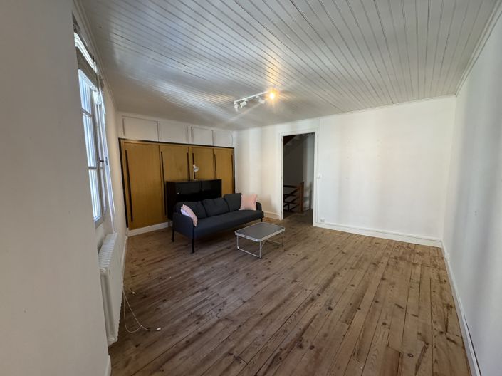 Image No.6-2 Bed House for sale