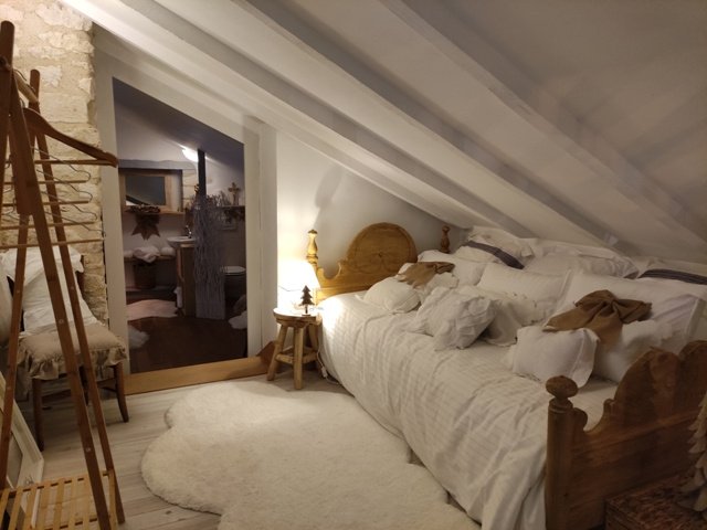 Image No.31-4 Bed House for sale