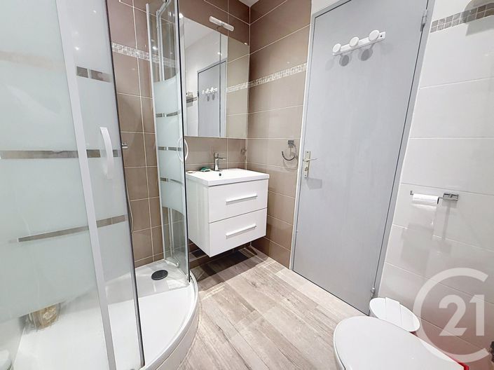 Image No.9-3 Bed Apartment for sale