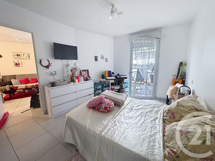 Image No.10-1 Bed Apartment for sale