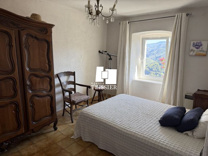 Image No.12-5 Bed House for sale