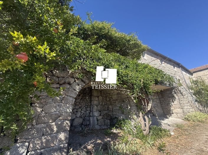 Image No.2-5 Bed House for sale