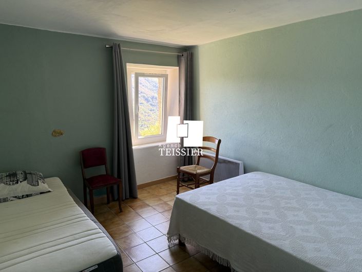 Image No.28-5 Bed House for sale