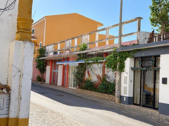 Image No.3-3 Bed House for sale