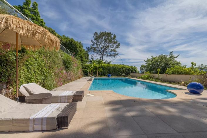 Image No.18-5 Bed House for sale