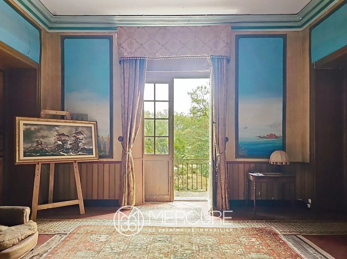 Image No.23-6 Bed Property for sale