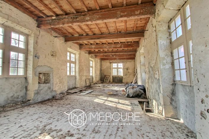 Image No.8-6 Bed Property for sale