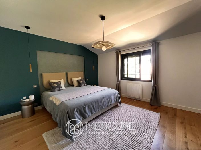 Image No.11-5 Bed House for sale