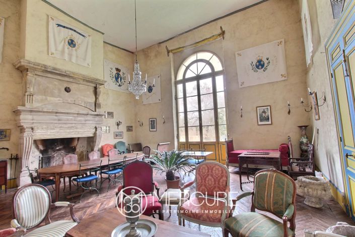 Image No.13-15 Bed Property for sale