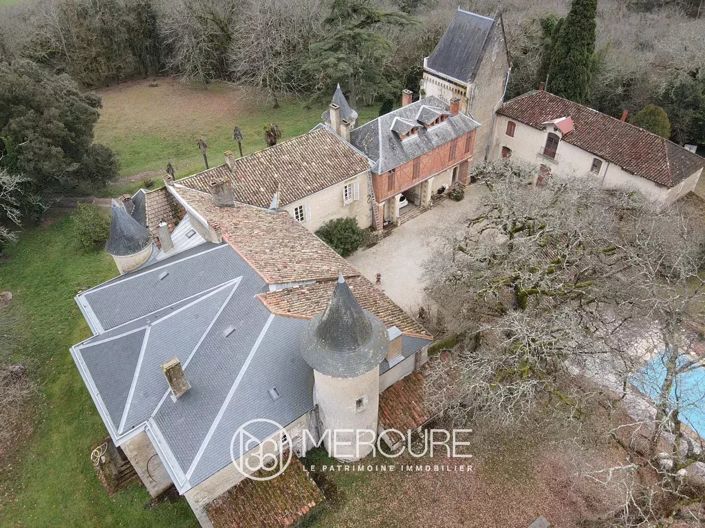 Image No.14-15 Bed Property for sale
