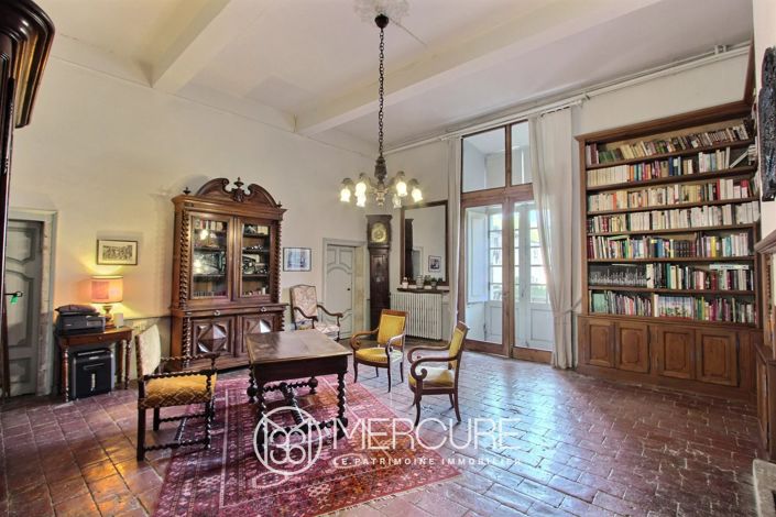 Image No.5-Propriété de 3 chambres à vendre