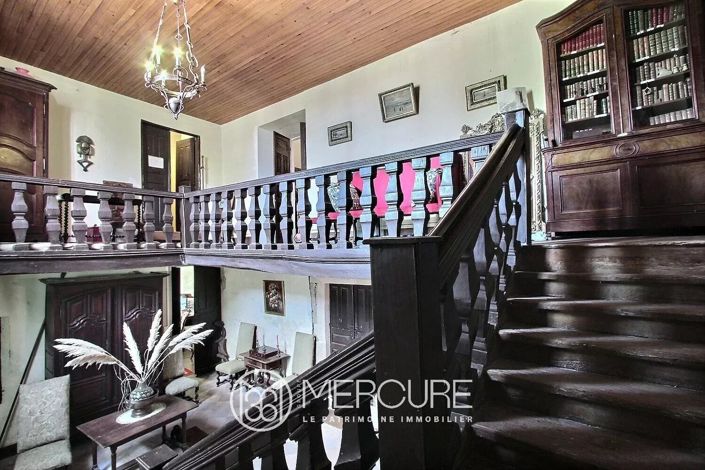 Image No.5-6 Bed Property for sale