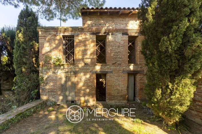 Image No.15-4 Bed Property for sale