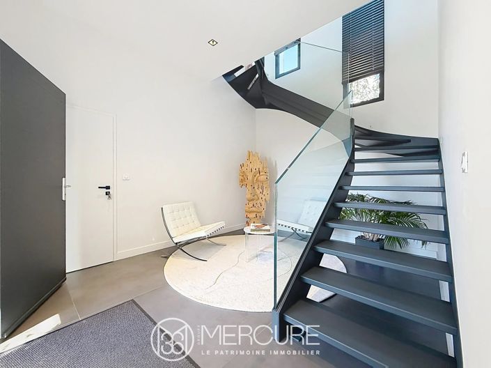 Image No.14-3 Bed House for sale