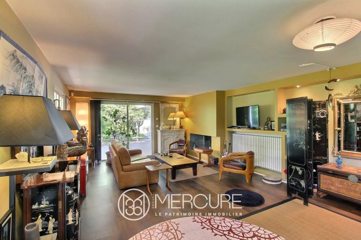 Image No.4-5 Bed House for sale