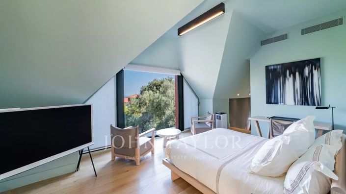 Image No.19-9 Bed House for sale