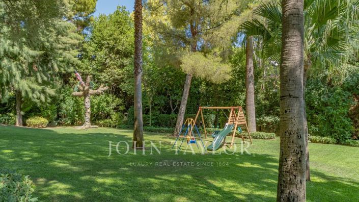 Image No.5-9 Bed House for sale