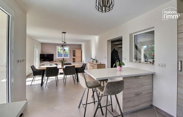 Image No.3-3 Bed House for sale