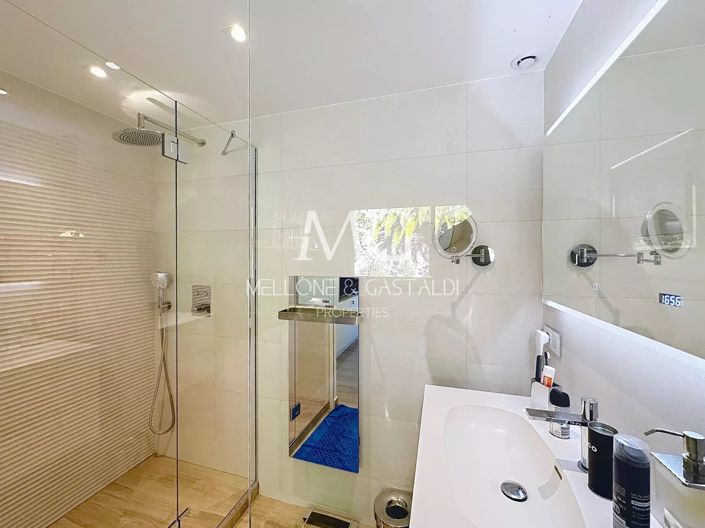 Image No.21-2 Bed Apartment for sale
