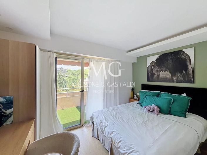 Image No.10-3 Bed Apartment for sale
