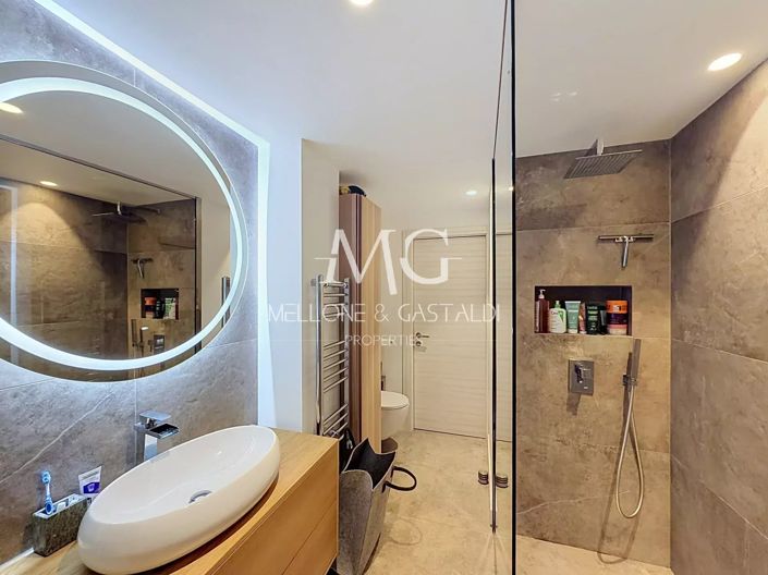Image No.11-3 Bed Apartment for sale