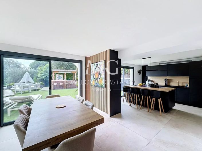 Image No.13-3 Bed House for sale