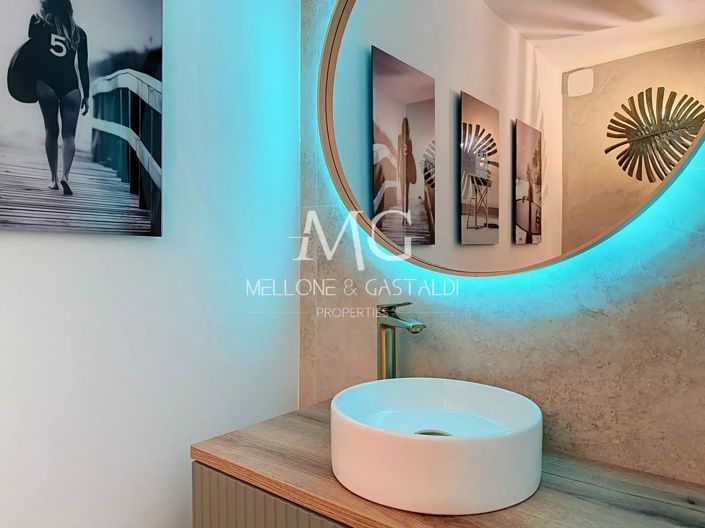 Image No.18-3 Bed House for sale