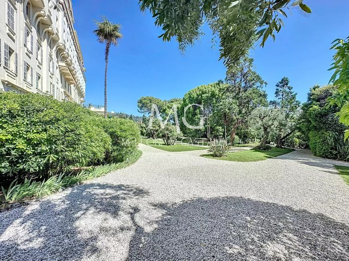 Image No.24-4 Bed Apartment for sale