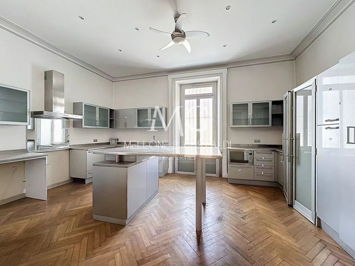 Image No.8-4 Bed Apartment for sale