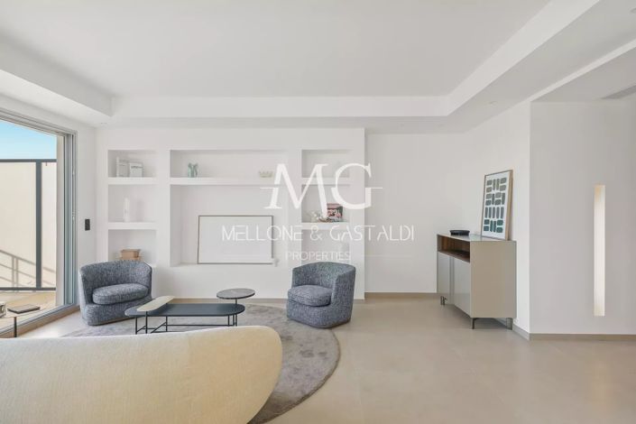Image No.21-2 Bed Apartment for sale