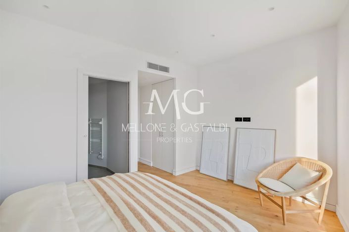Image No.38-2 Bed Apartment for sale
