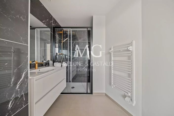 Image No.40-2 Bed Apartment for sale