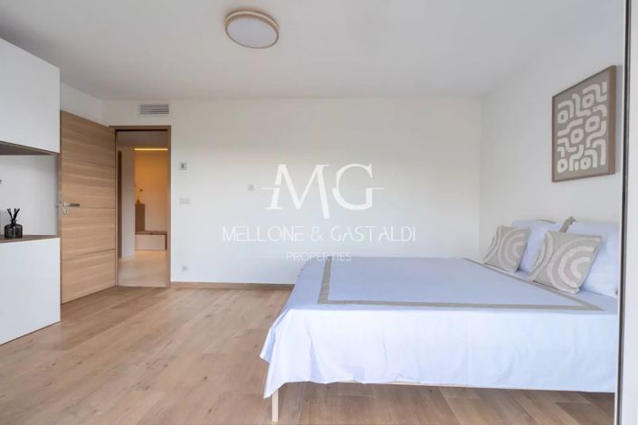 Image No.15-3 Bed Apartment for sale