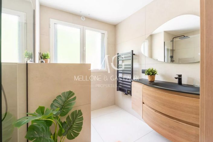 Image No.16-3 Bed Apartment for sale