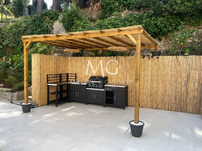 Image No.18-3 Bed Apartment for sale