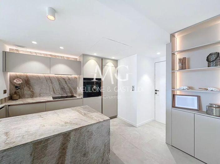 Image No.9-3 Bed Apartment for sale