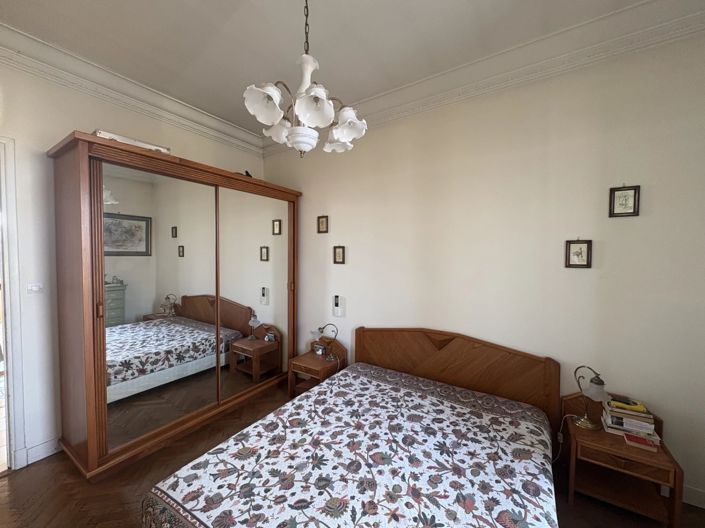 Image No.8-Apartment for sale