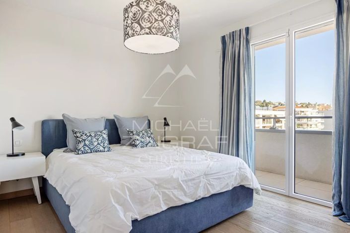 Image No.11-3 Bed Apartment for sale