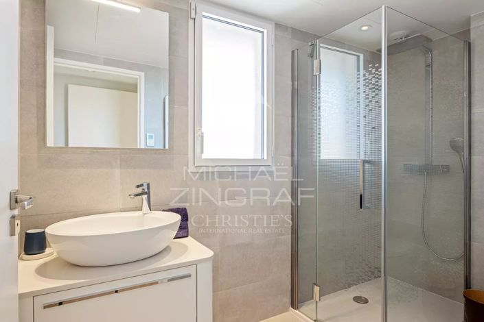 Image No.14-3 Bed Apartment for sale
