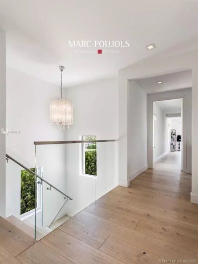 Image No.9-4 Bed House for sale