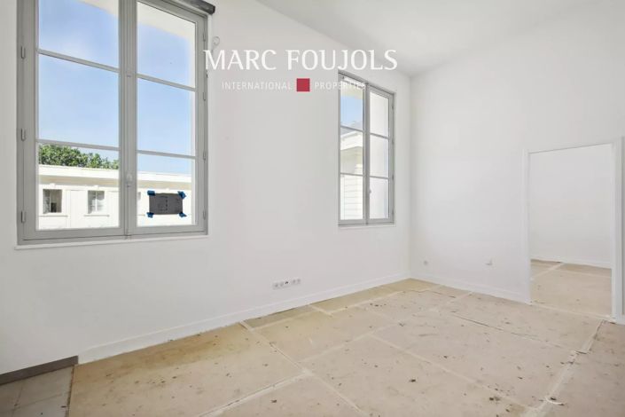 Image No.18-5 Bed Apartment for sale
